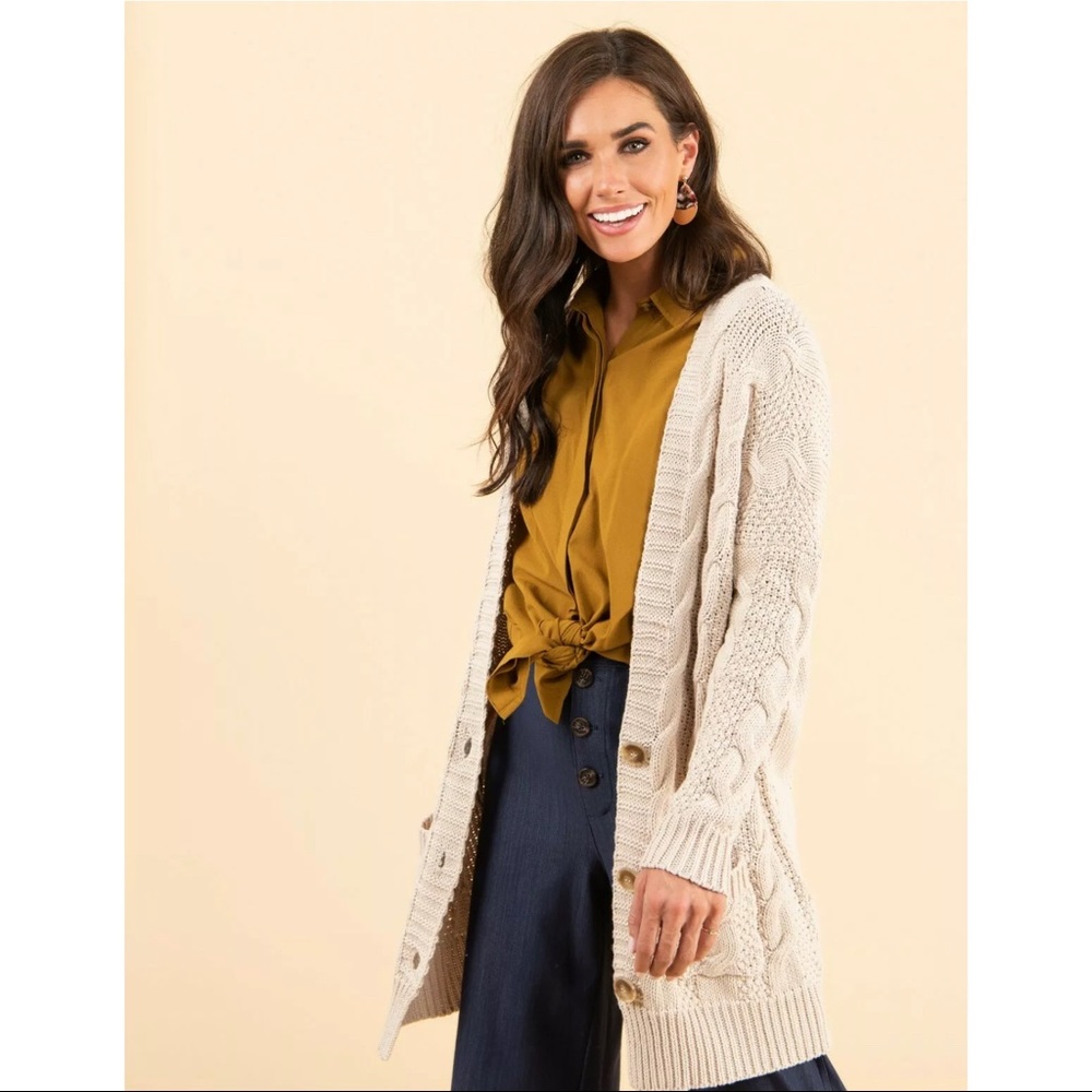 Agnes and Dora Boyfriend Cardigan Creme